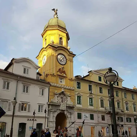 La Guardia Apartment With Free Private Parking Rijeka Exterior photo